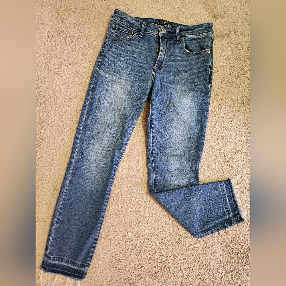 ABERCROMBIE & FITCH women's jeans SIZE 27 SHORT